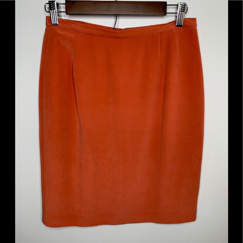 Preston & York Womens 100% Silk Short Skirt Size 8 Coral Color